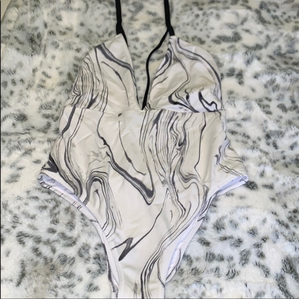 Victoria’s Secret One Piece Bathing Suit